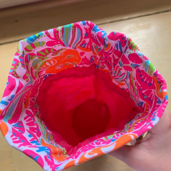 Lilly Pulitzer wine tote - Picture 3 of 3